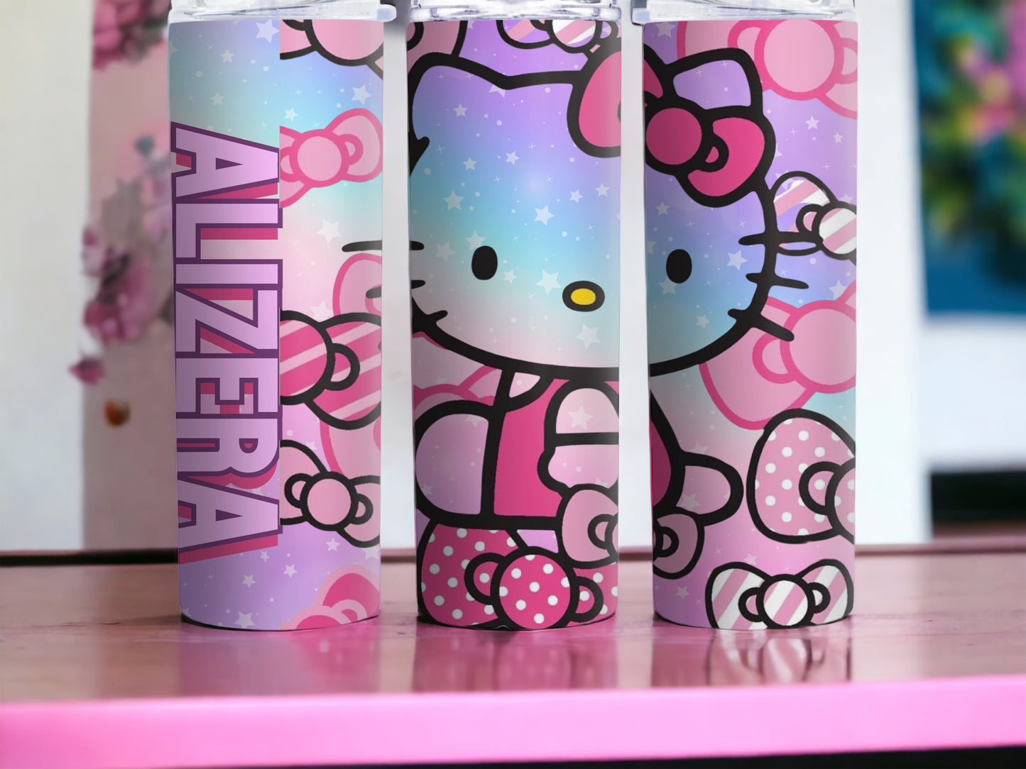 Vaso delgado personalizable de 20 oz inspirado en Hello Kitty