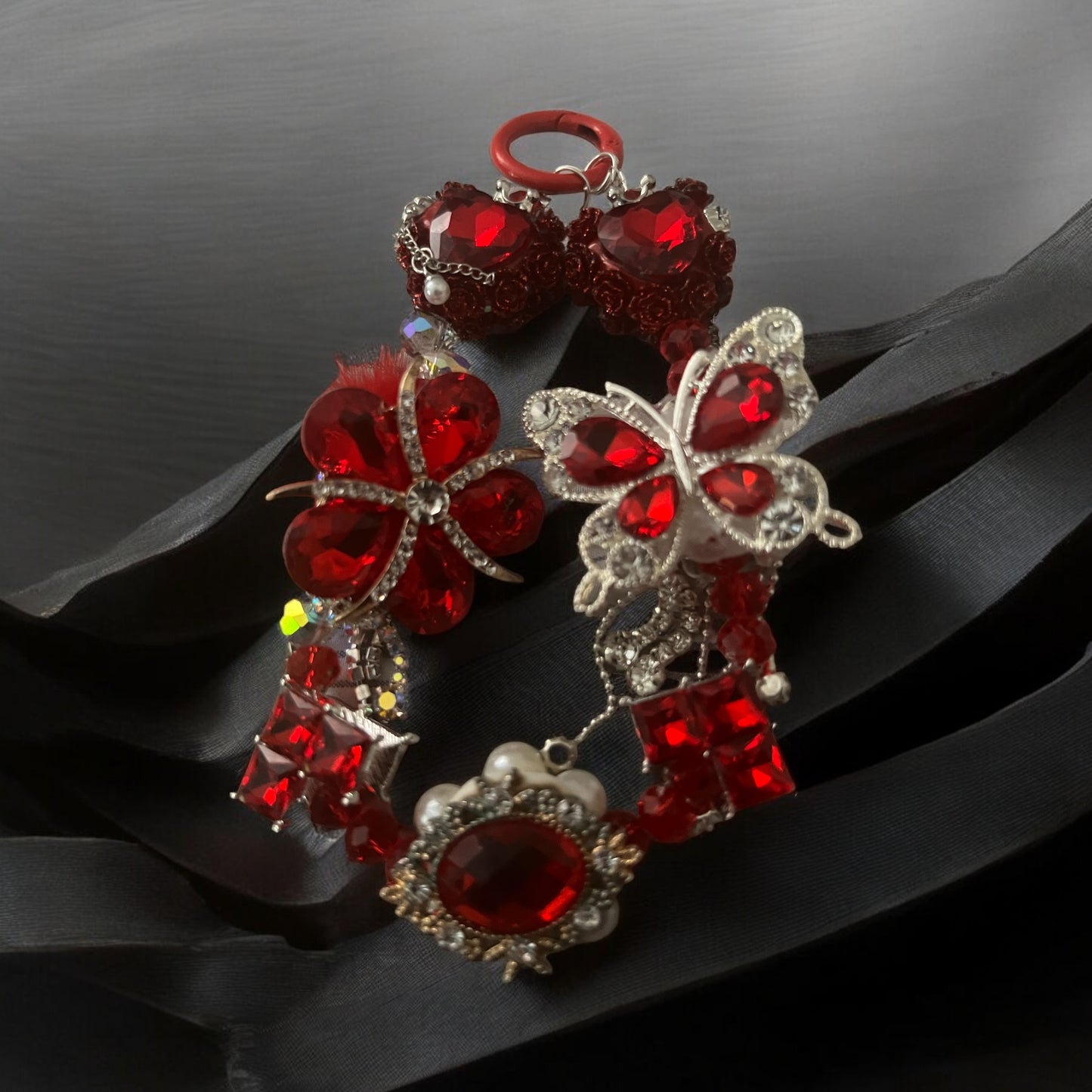 Llavero de pulsera Red Glam